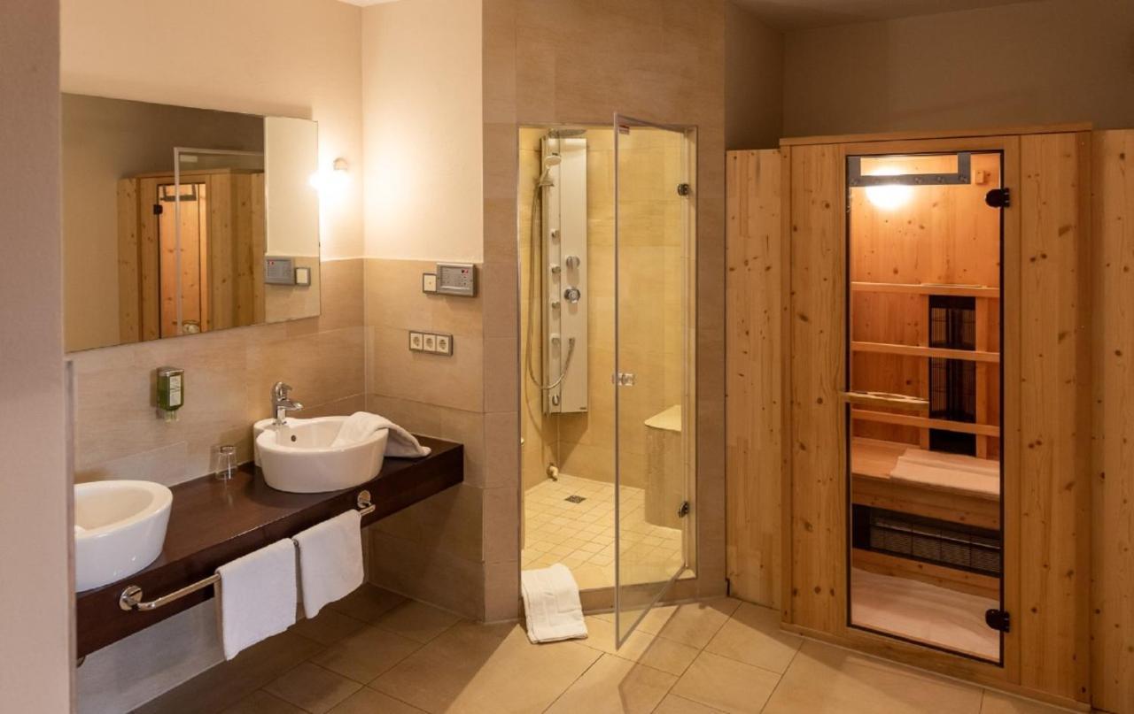 Thula Wellnesshotel Bayerischer Wald Lalling ภายนอก รูปภาพ